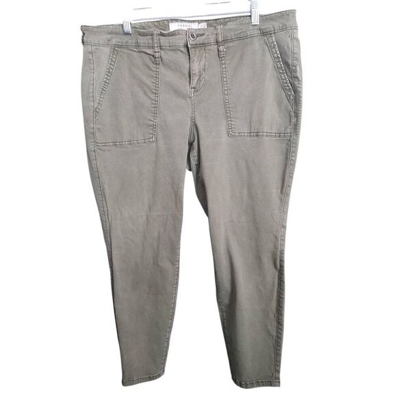torrid Pants - Torrid Women’s Size 20 Plus Green Cropped Utility Pants